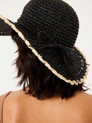 Black Scalloped Edge Straw Hat