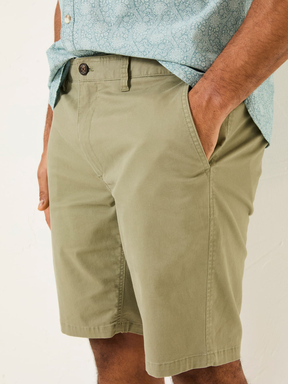 Mawes Khaki Green Chino Shorts