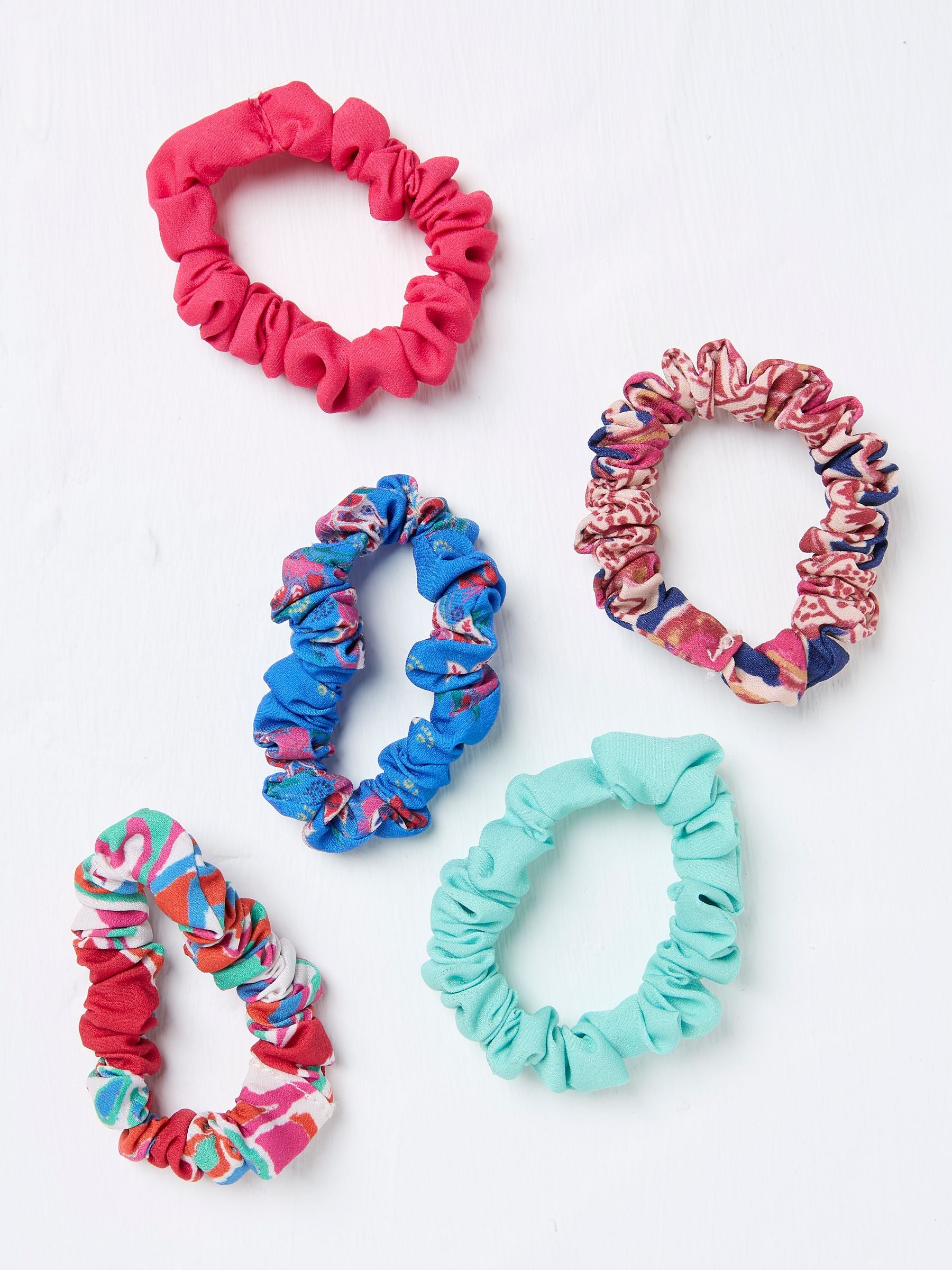 Multi Utopia Print Scrunchies 5 Pack