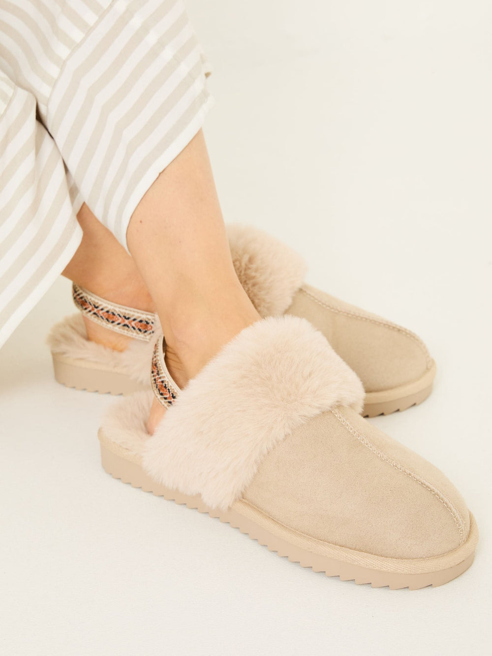 Kaia Natural Strap Slipper