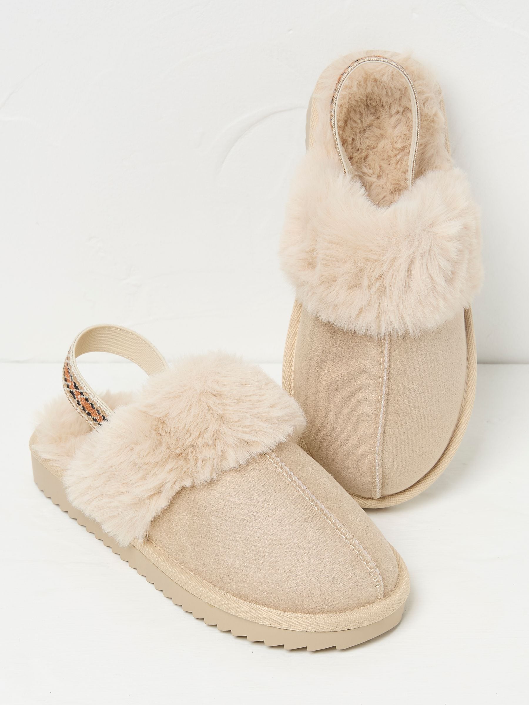 Kaia Natural Strap Slipper