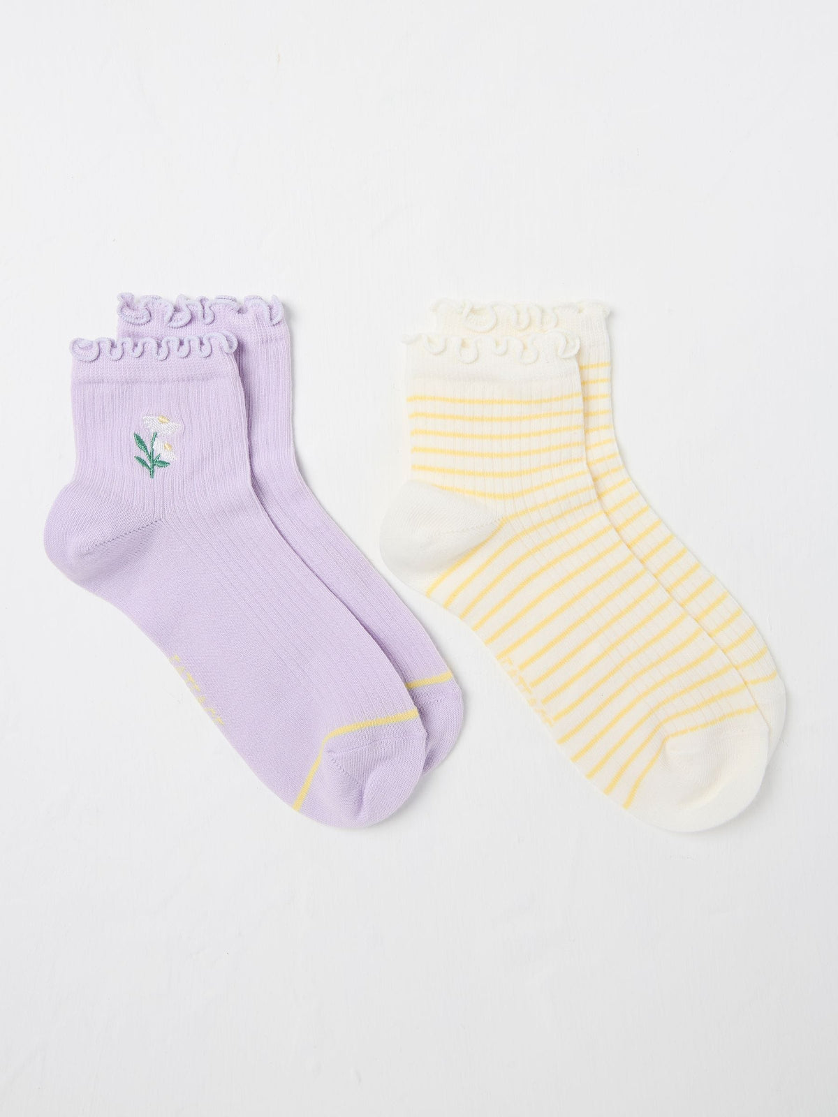 Purple Daisy 2 Pack Women's Ankle Socks