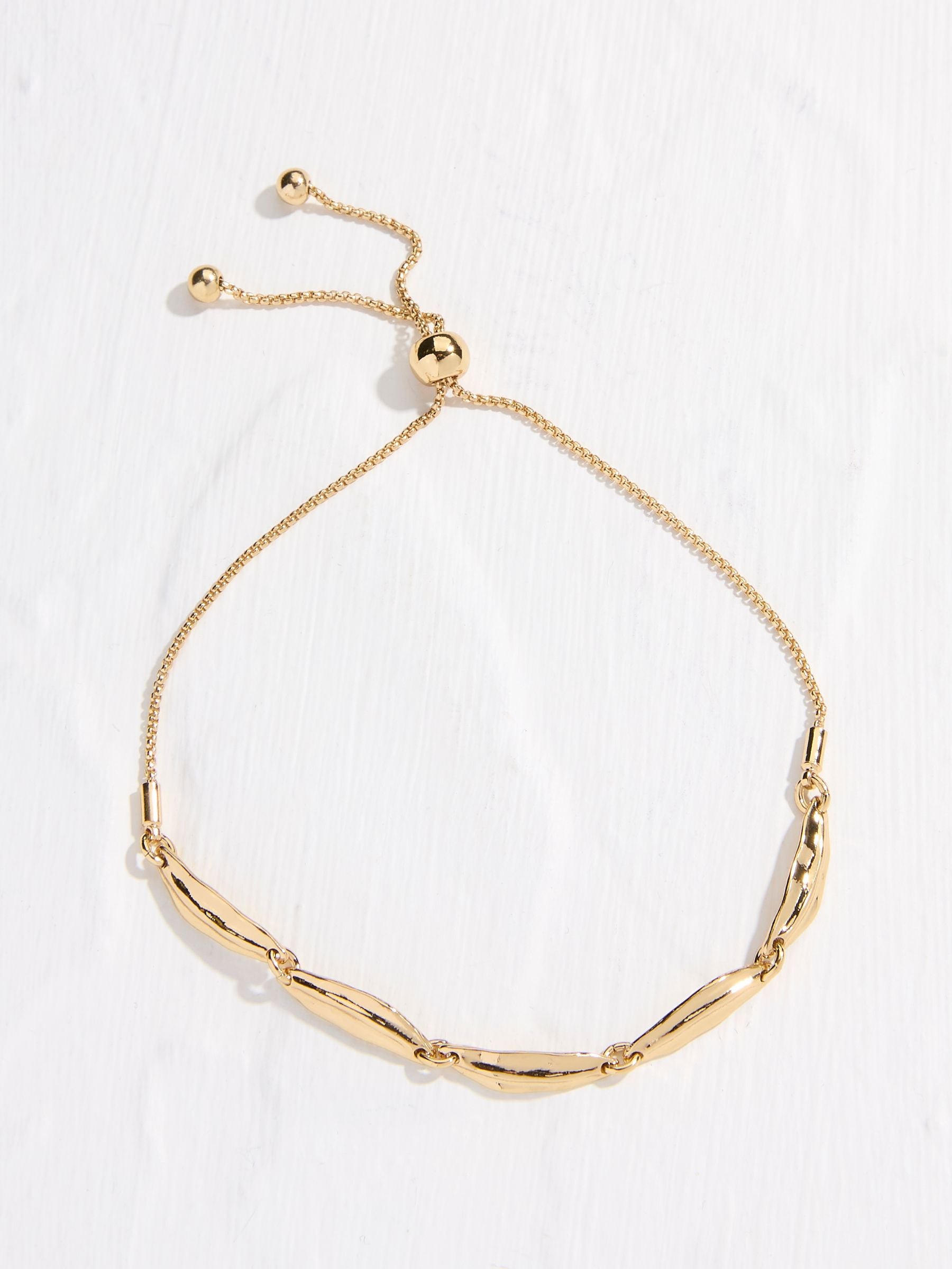 Gold Tone Hammered Oval Bracelet