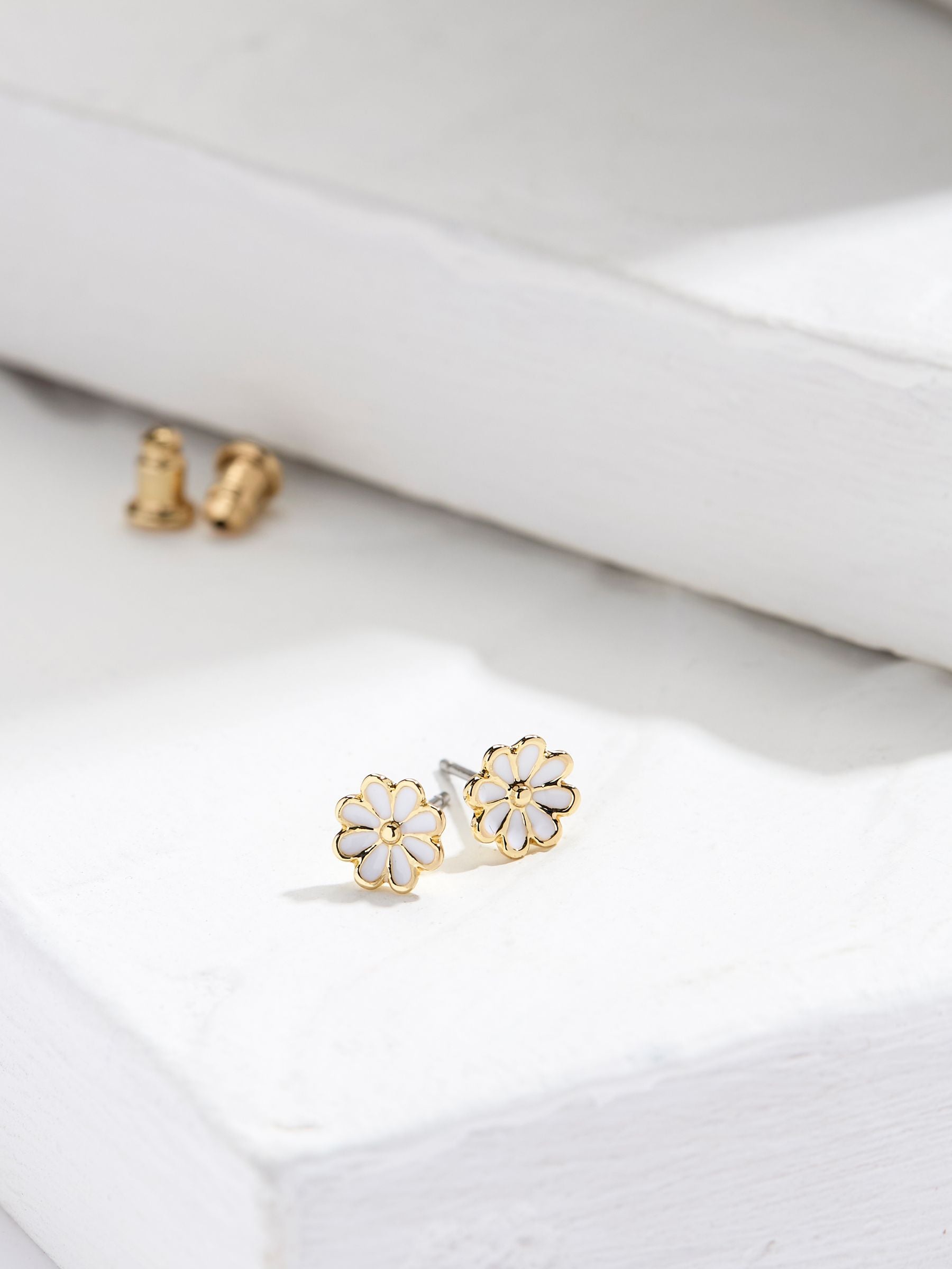 White Enamel Daisy Stud Earrings