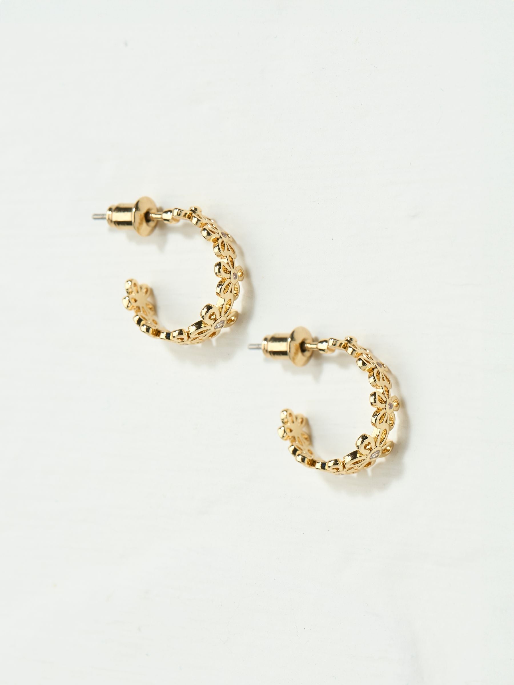 Gold Tone Daisy Chain Hoop Earrings