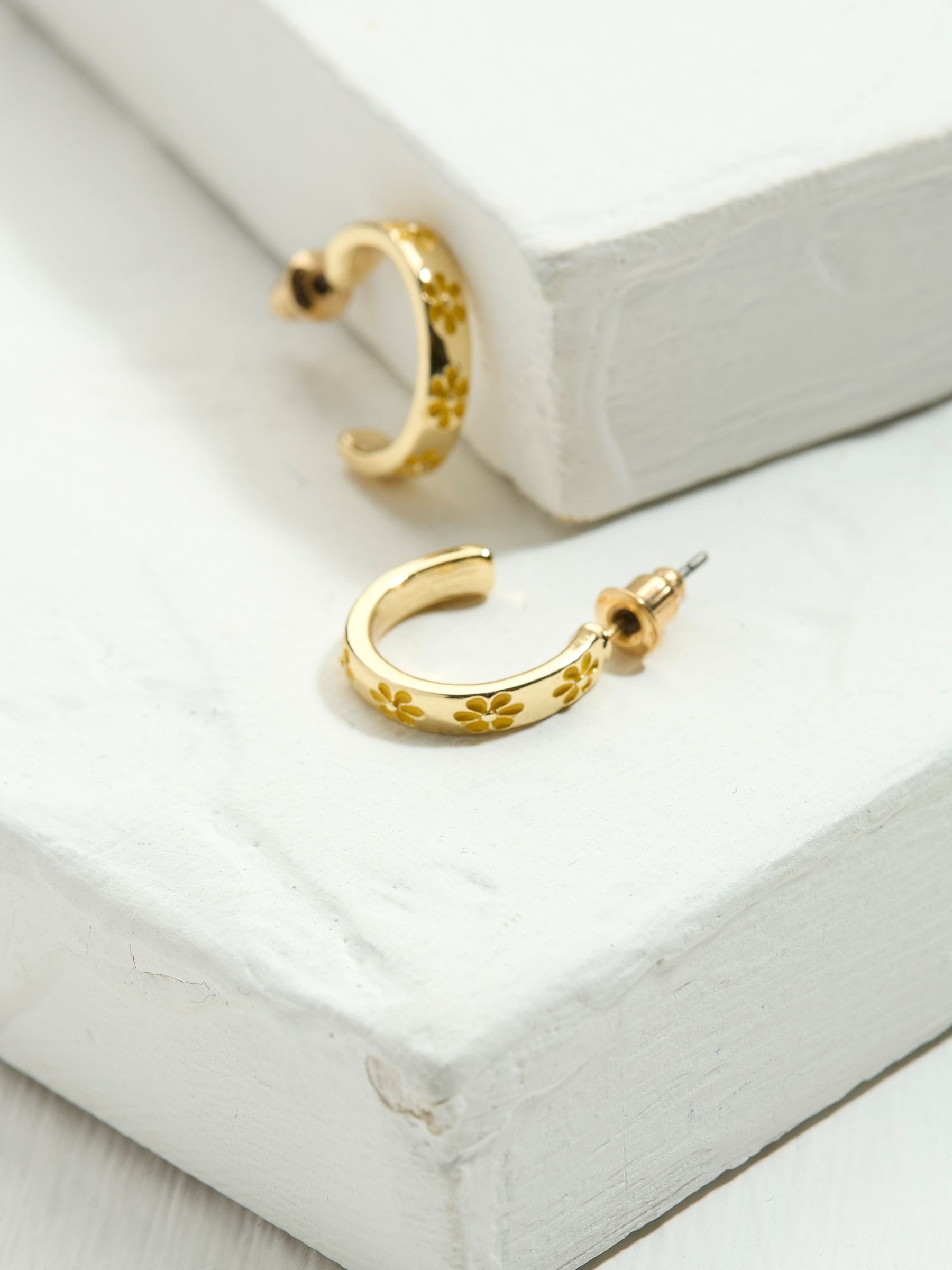 Yellow Enamel Daisy Stud Earrings