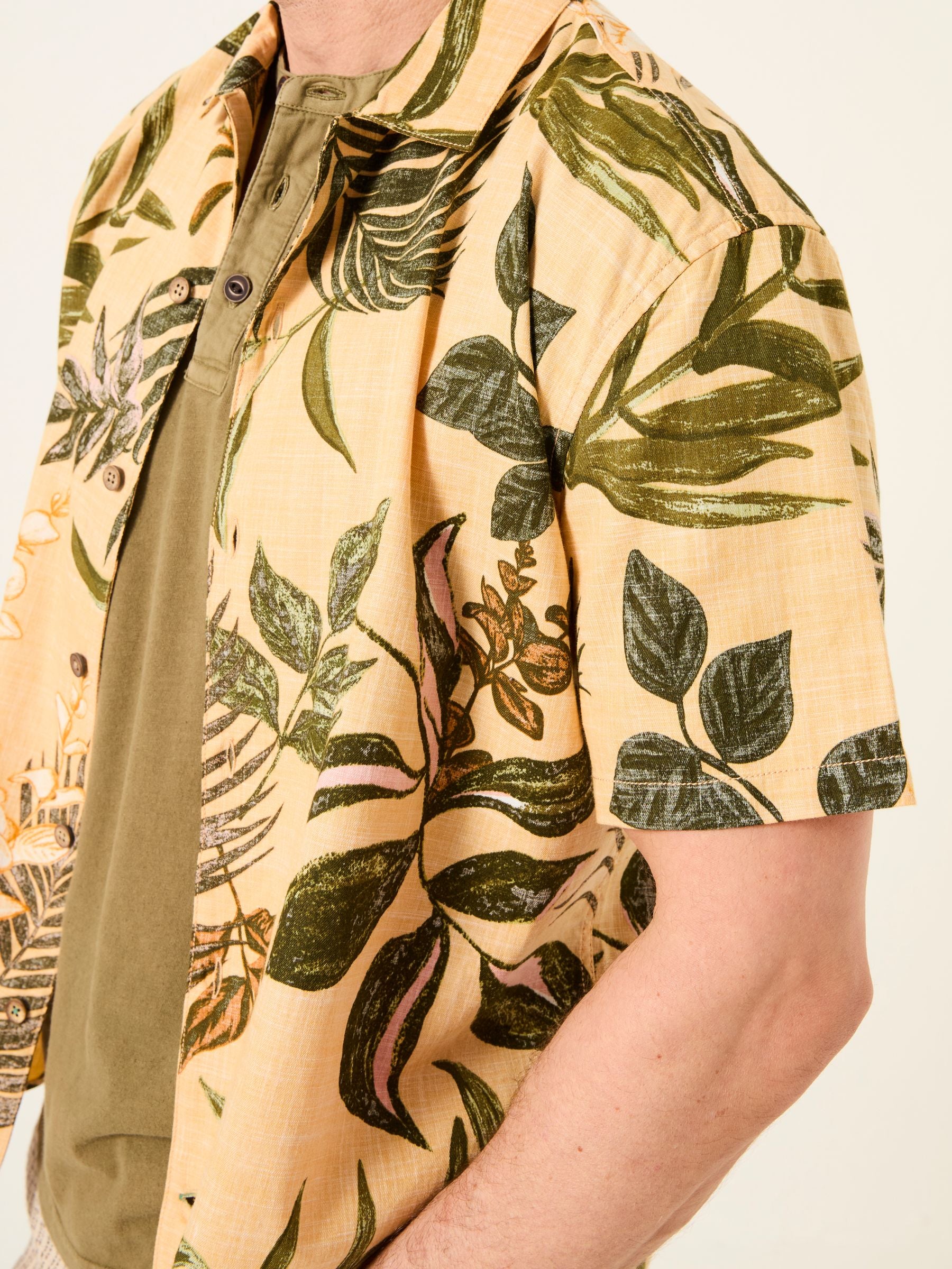 Yellow Leaf Short Sleeve Shirt