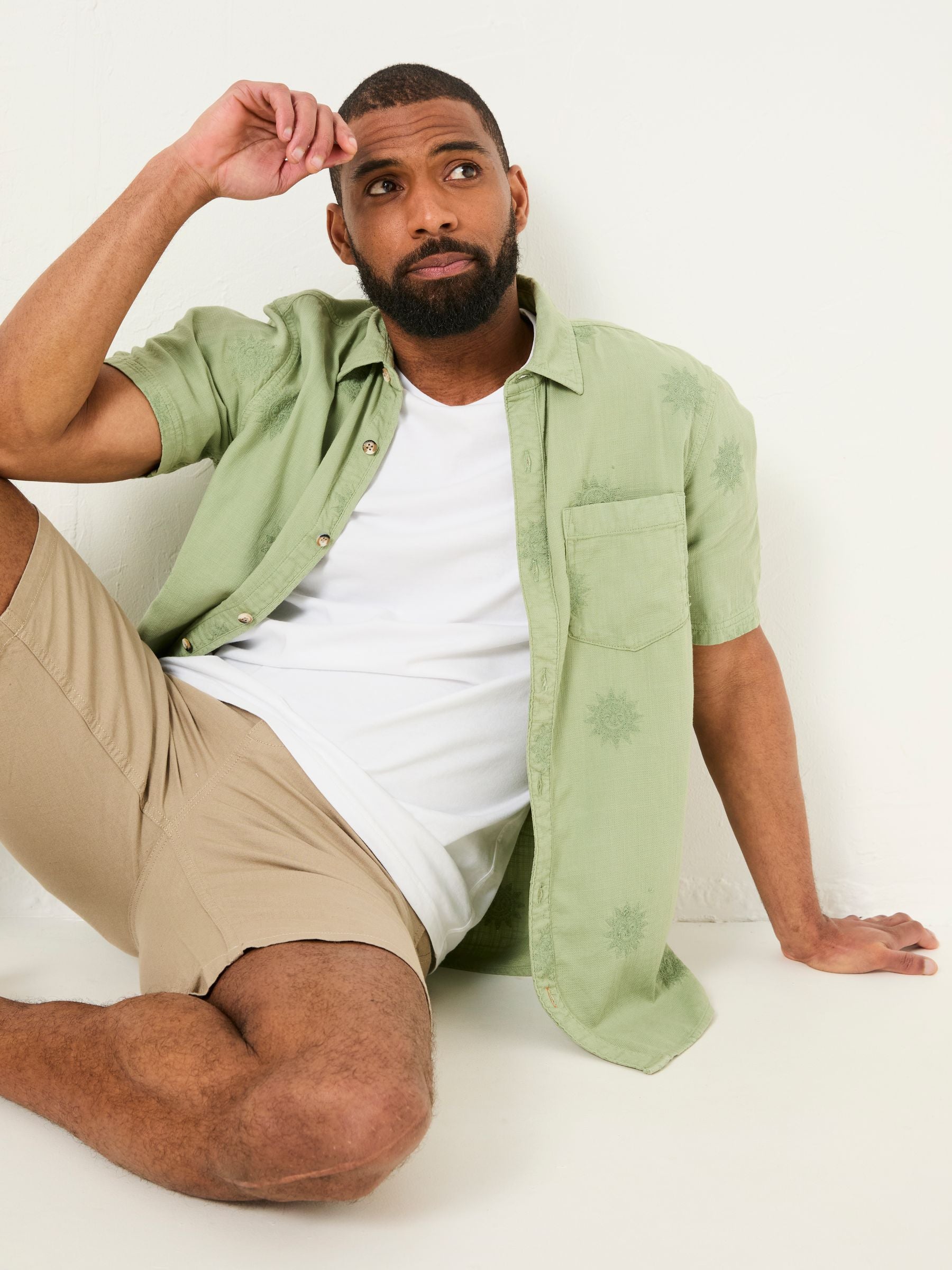 Green Short Sleeve Sun Embroidered Shirt