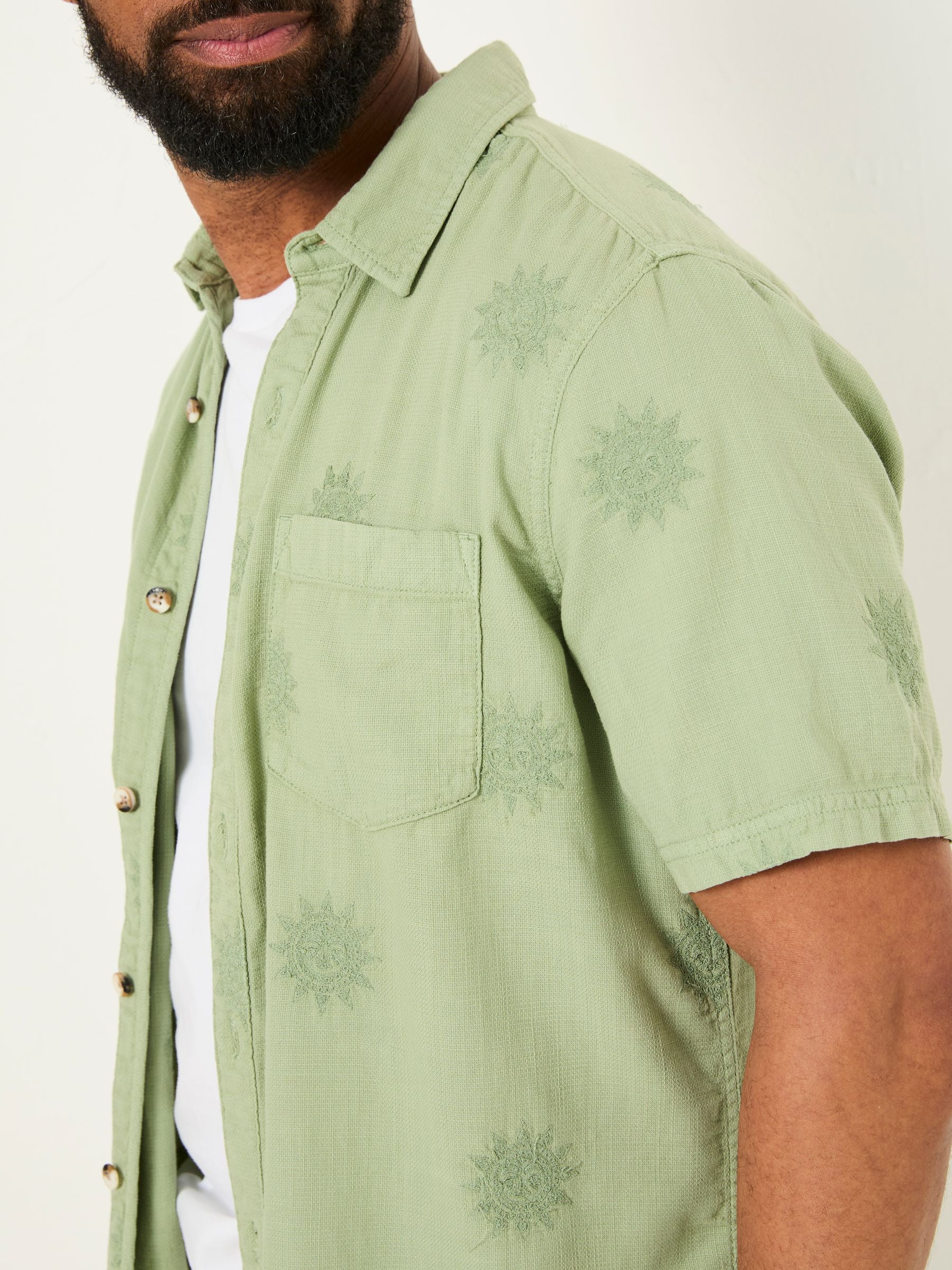 Green Short Sleeve Sun Embroidered Shirt