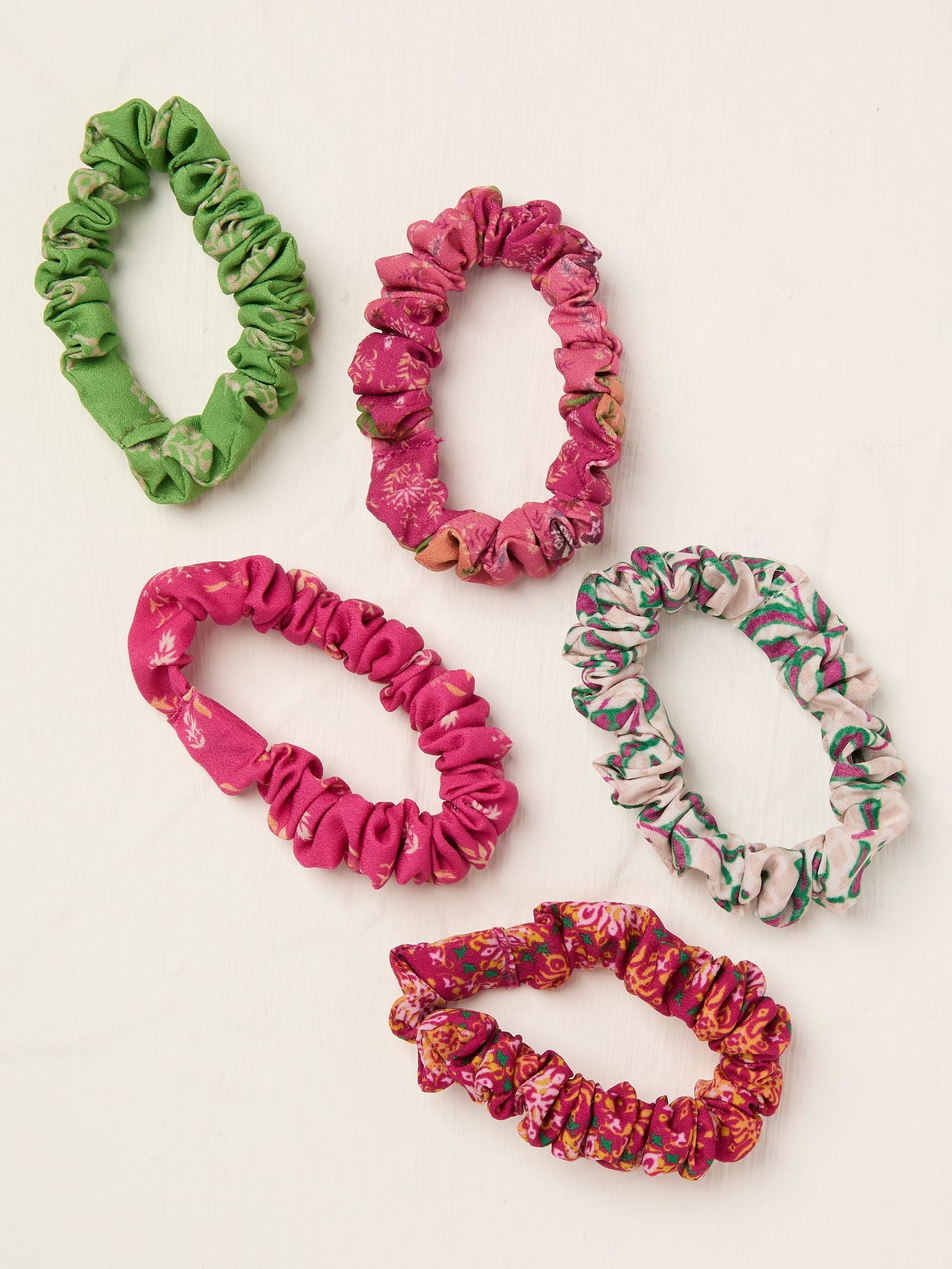 Pink Fire Print Scrunchies 5 Pack