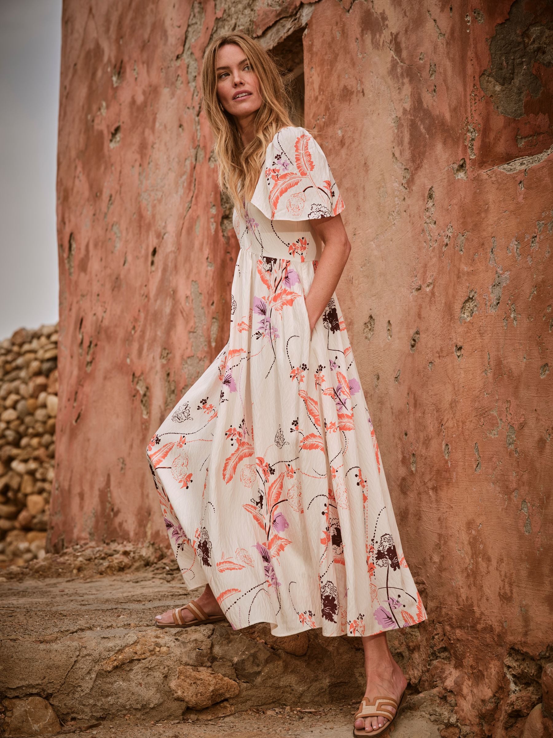 Marlowe Ivory Gathered Sleeve Printed Dress