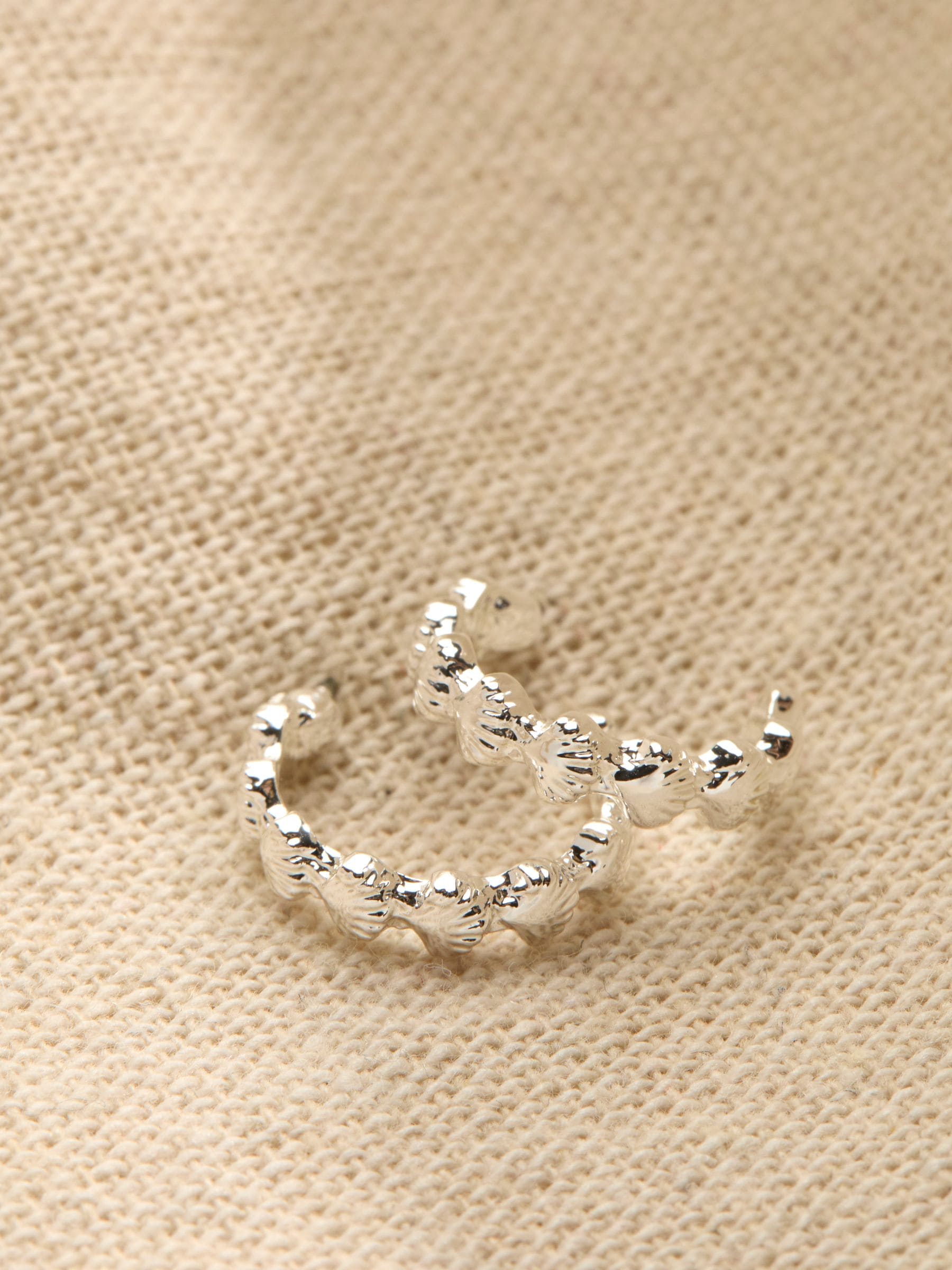 Silver Tone Shell Chain Hoop Earrings
