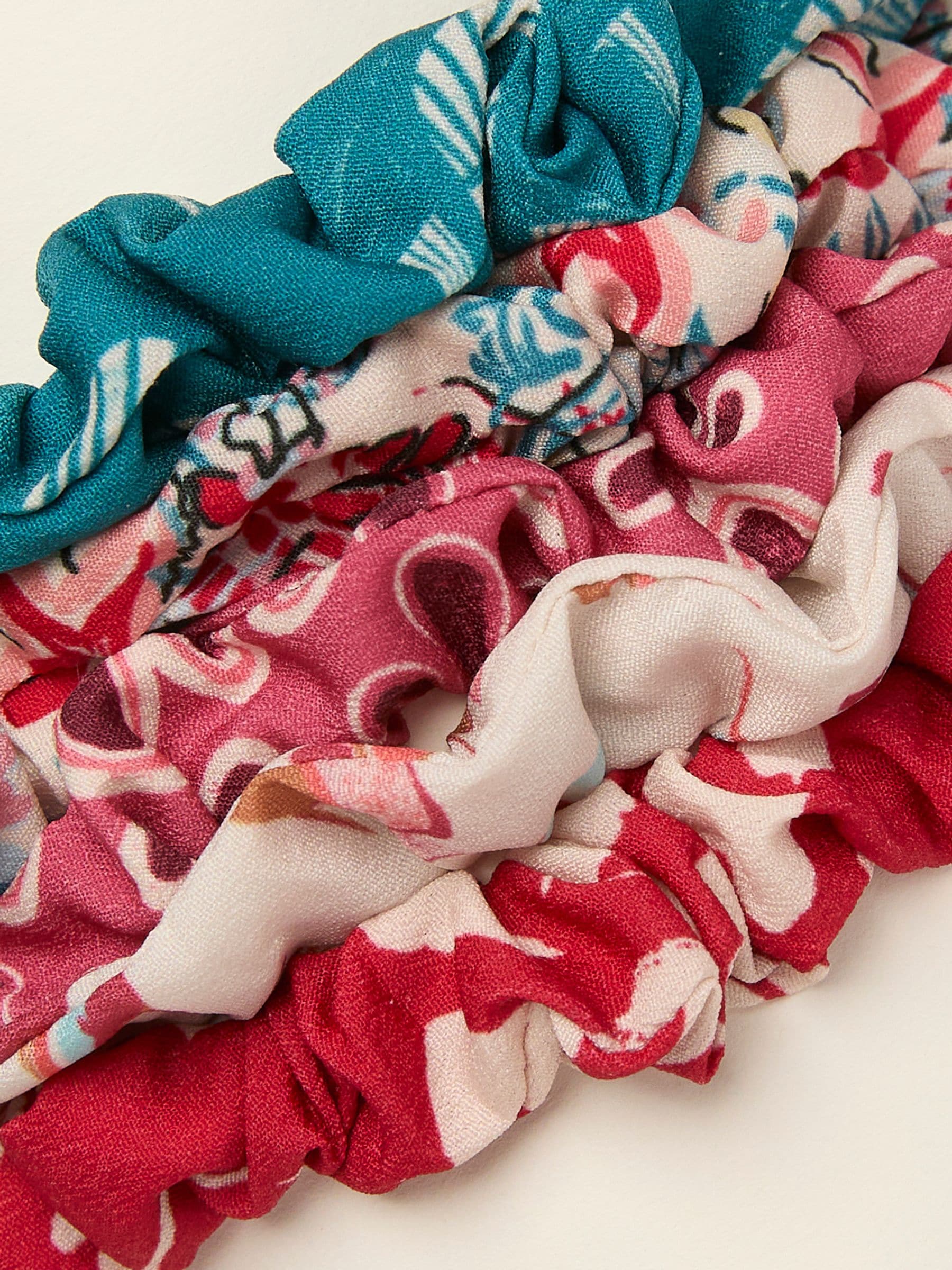 Red Earth Print Scrunchies 5 Pack