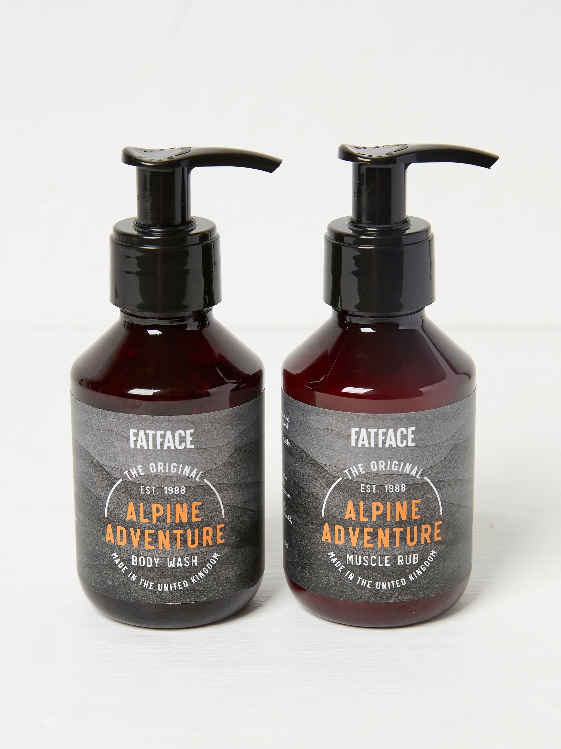 Charcoal Grey Alpine Adventures Toiletries Gift Set