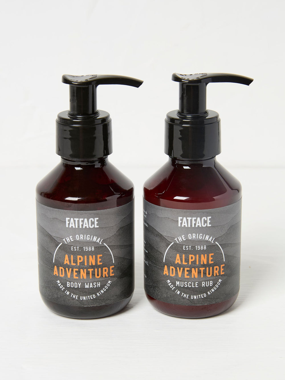 Charcoal Grey Alpine Adventures Toiletries Gift Set