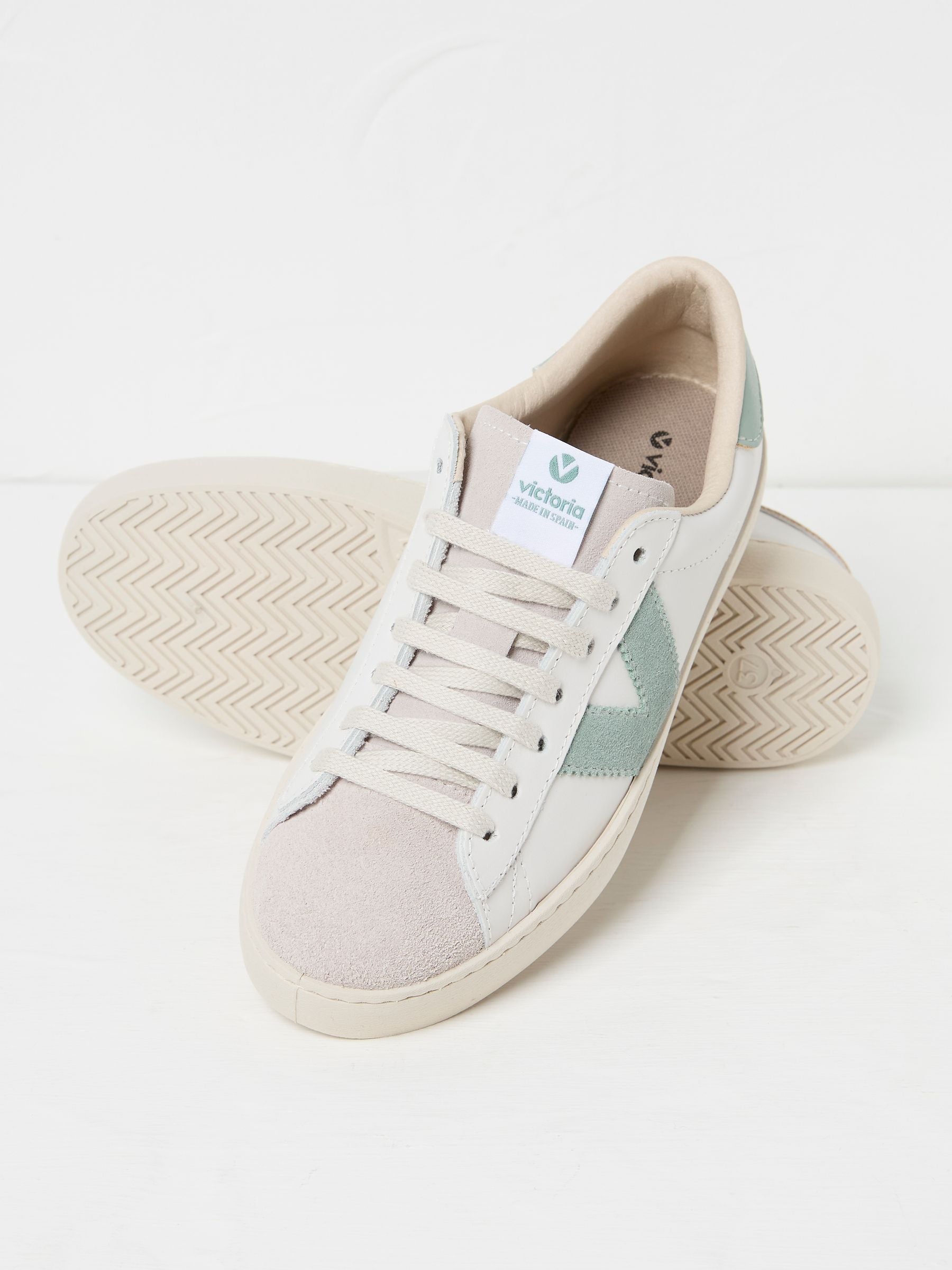 Victoria Berlin White & Green Trainers
