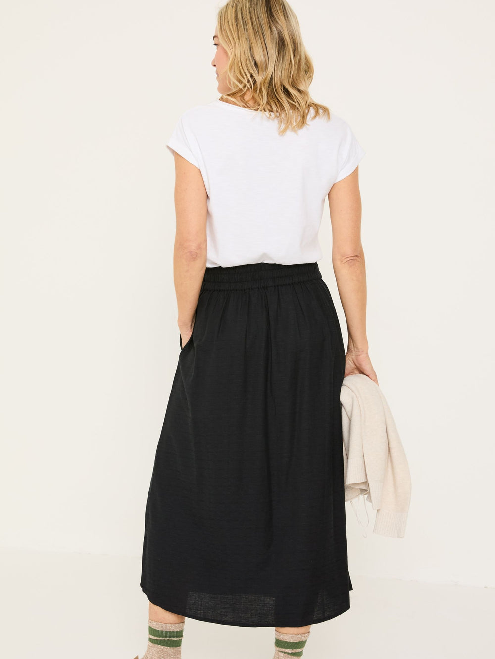 Juni Black Midi Skirt