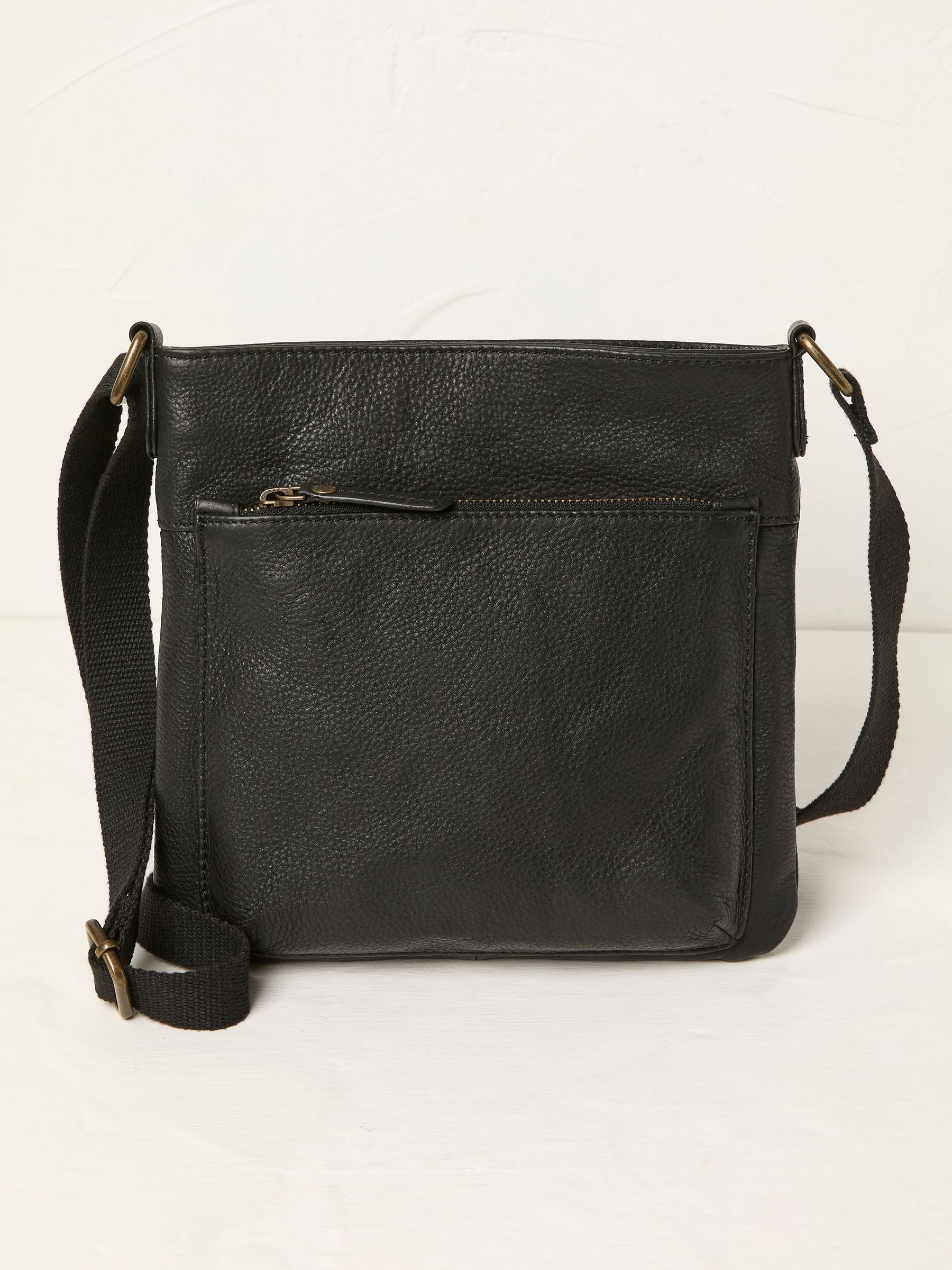 Annie Black Crossbody Bag